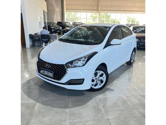 HYUNDAI HB20S 1.0 COMFORT PLUS 12V FLEX 4P MANUAL